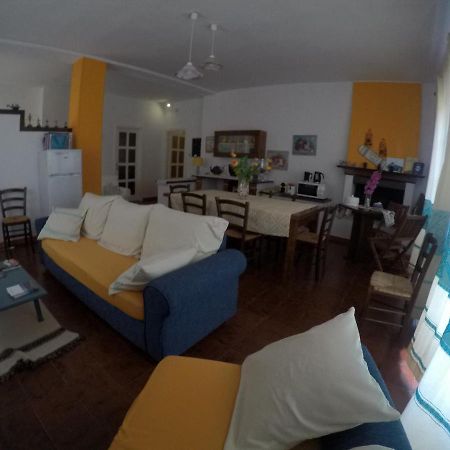 Al Sole Di Pula Bed & Breakfast Exterior photo