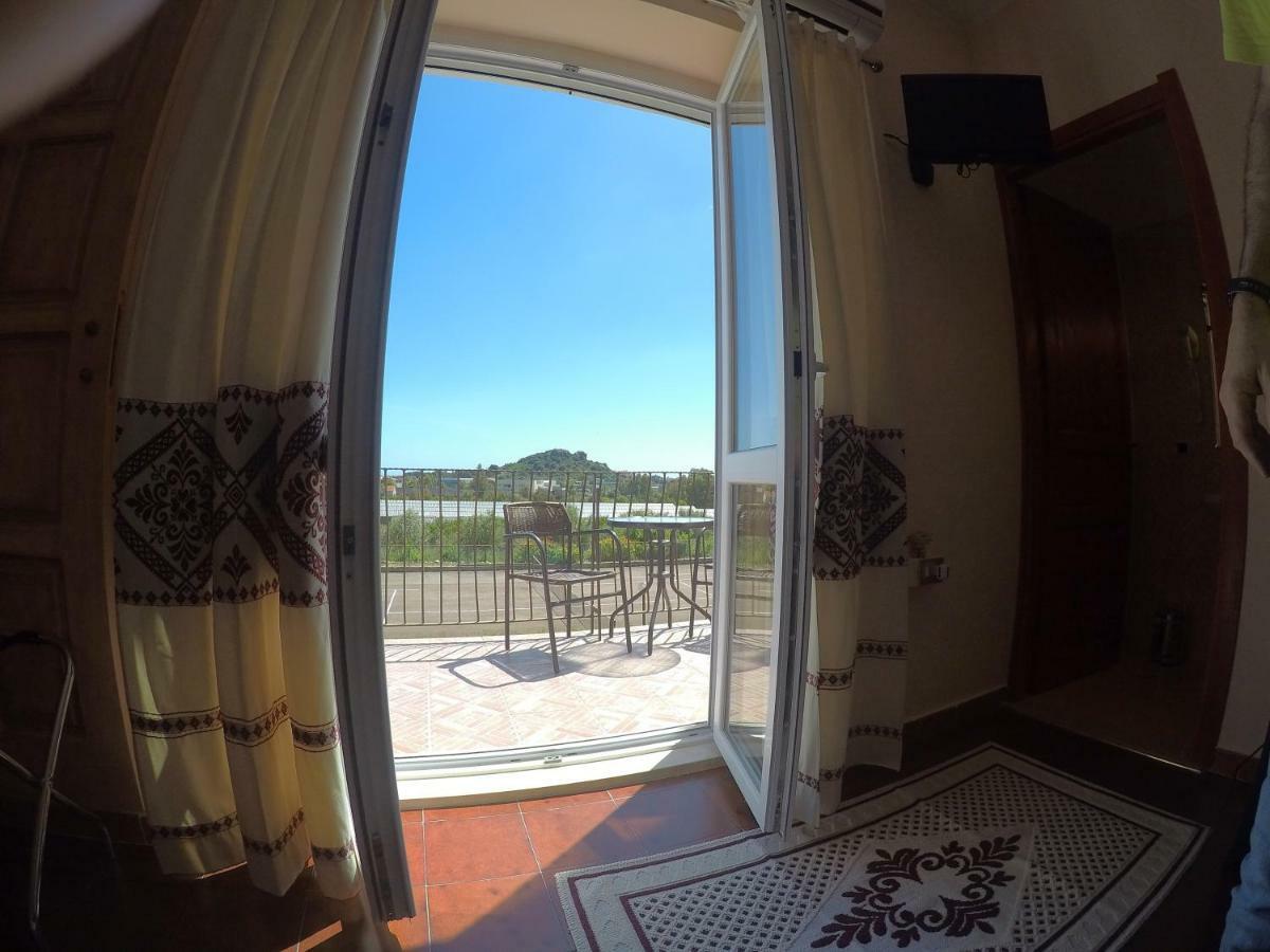 Al Sole Di Pula Bed & Breakfast Exterior photo